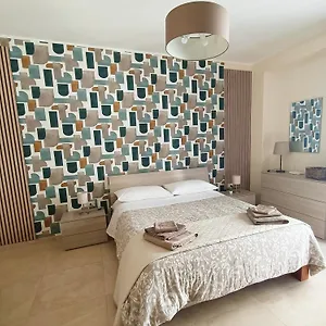friends-family-apartment-free-parking-car.catania-hotels.net/